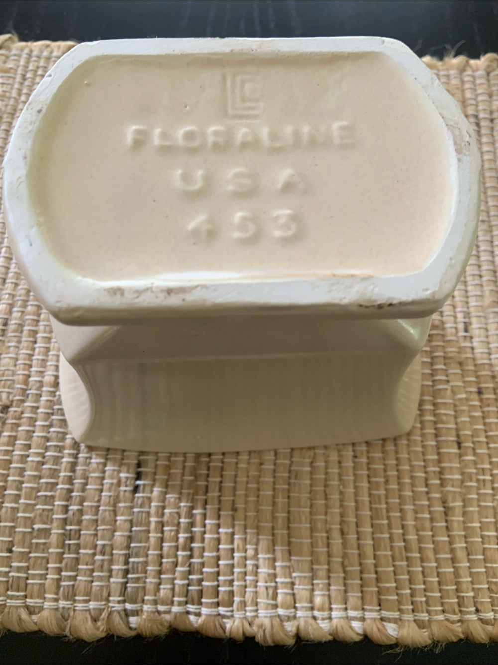 McCoy Floraline ivory vase - Picture 4 of 5